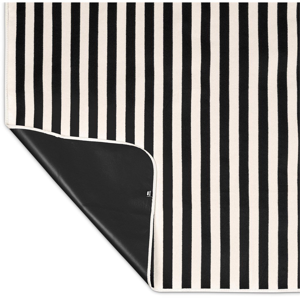 Serendipio Brookhill Picnic Blanket